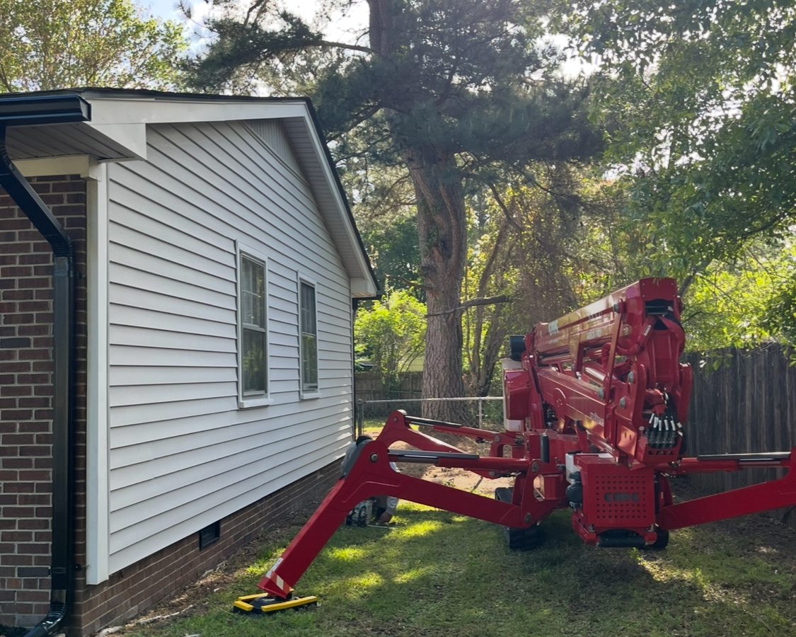 Tree removal in Jacksonville NC – real job-site photo by Godhans Tree Service.